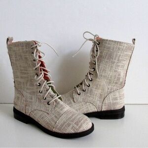 Women's Cream Lace-Up Boots